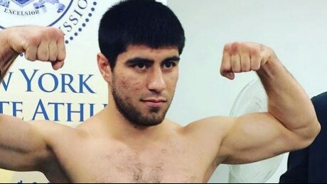  Казахстанский боксер Бахтияр Эюбов одержал победу в девятом бою на профи-ринге