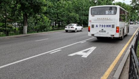 Еще на 8-ми улицах Алматы появятся спецполосы для общественного транспорта